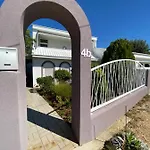 Stylish With Sea View Petrcane