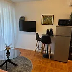 Stylish With Sea View Apartamento Petrcane