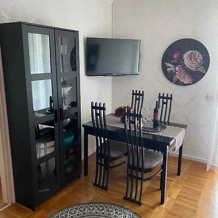 Apartment Stylish With Sea View