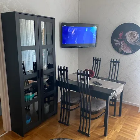 Stylish With Sea View Apartment