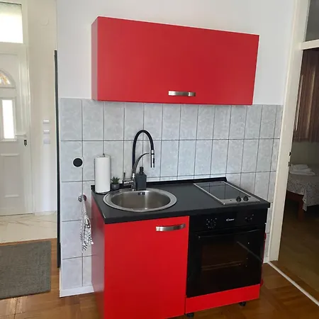 Stylish With Sea View Petrcane