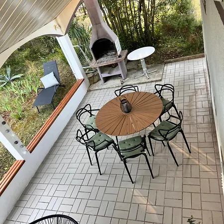 アパート Stylish With Sea View ペトルチャネ