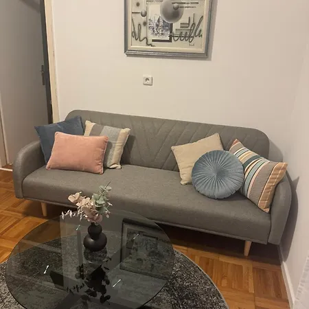 Stylish With Sea View דירה