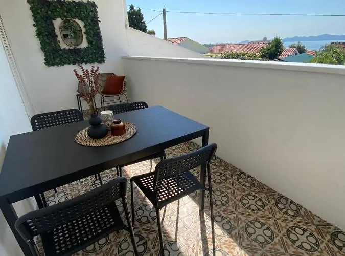 Stylish With Sea View Appartement *